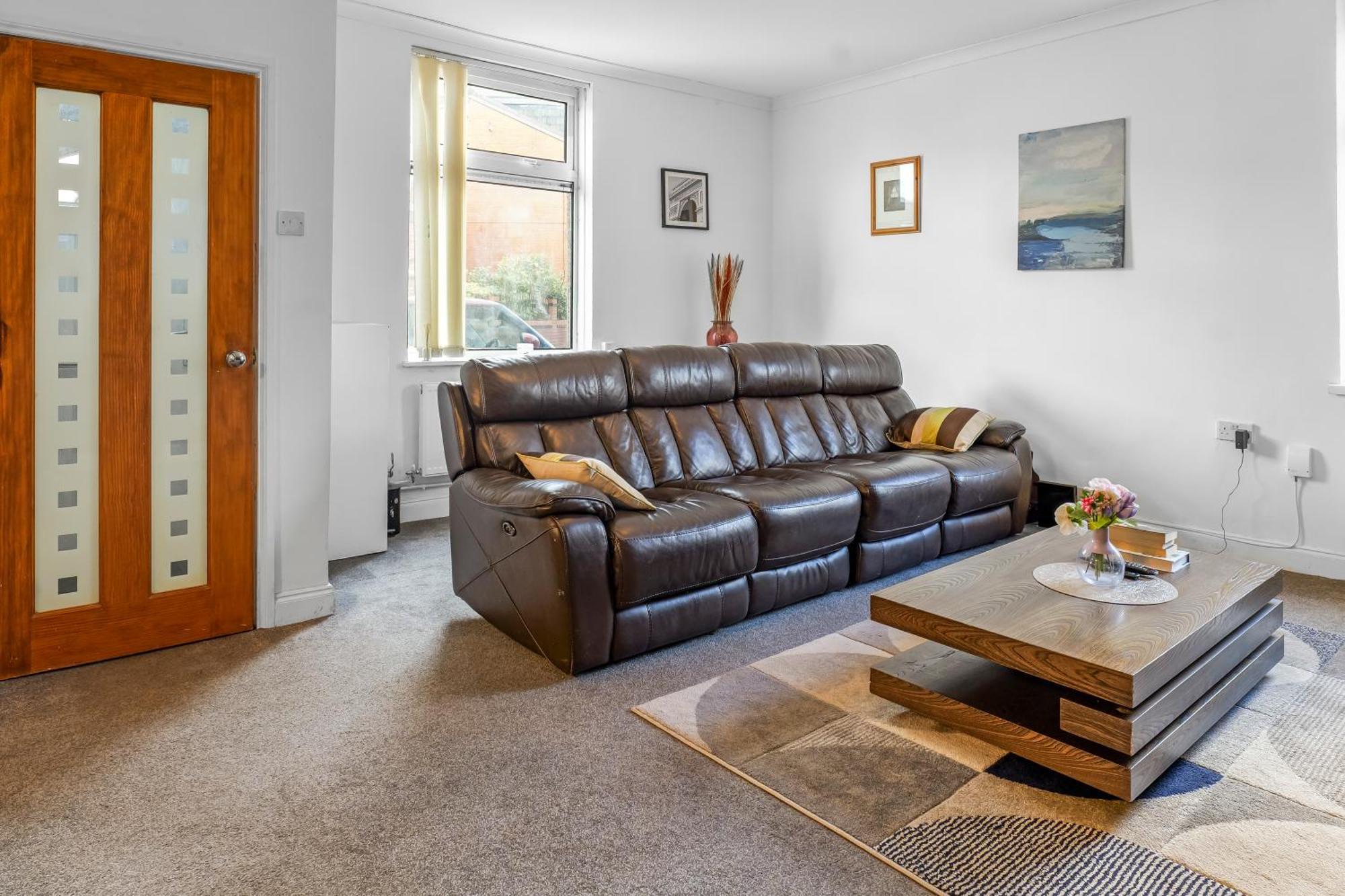 Rochdale 3 Bedroom House 2 Bath With Free Parking Sleeps 7 Bagian luar foto